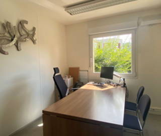 Bureau privé 10 m² 1 poste Coworking Rue Joseph Cugnot Bourgoin-Jallieu 38300 - photo 1